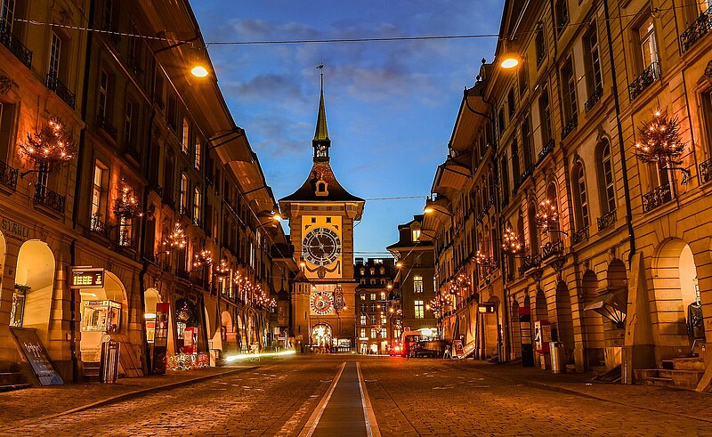 picture of zytglogge clock tower